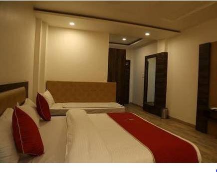 Hotel Shri Vardhan Ujjain Eksteriør billede