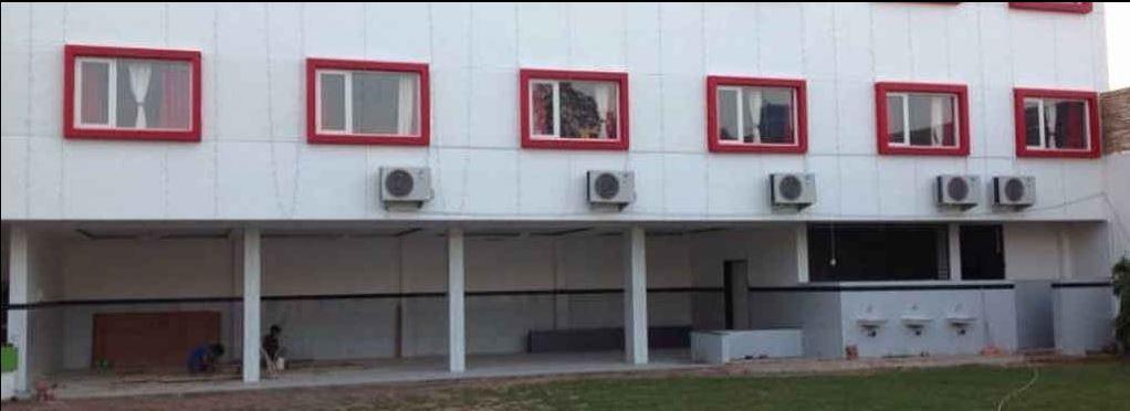 Hotel Shri Vardhan Ujjain Eksteriør billede